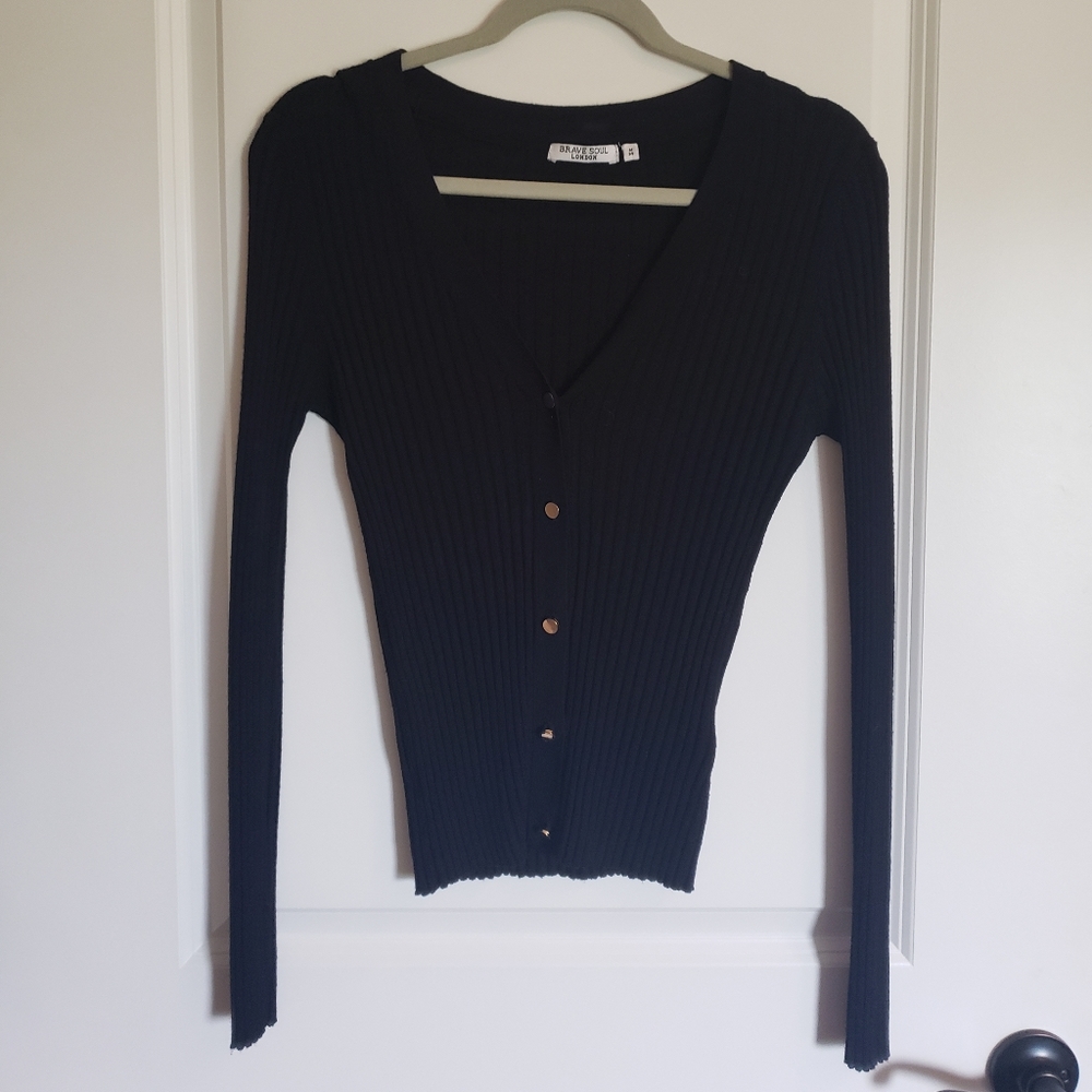 BLACK RIBBED BUTTON DETAIL SHIRT